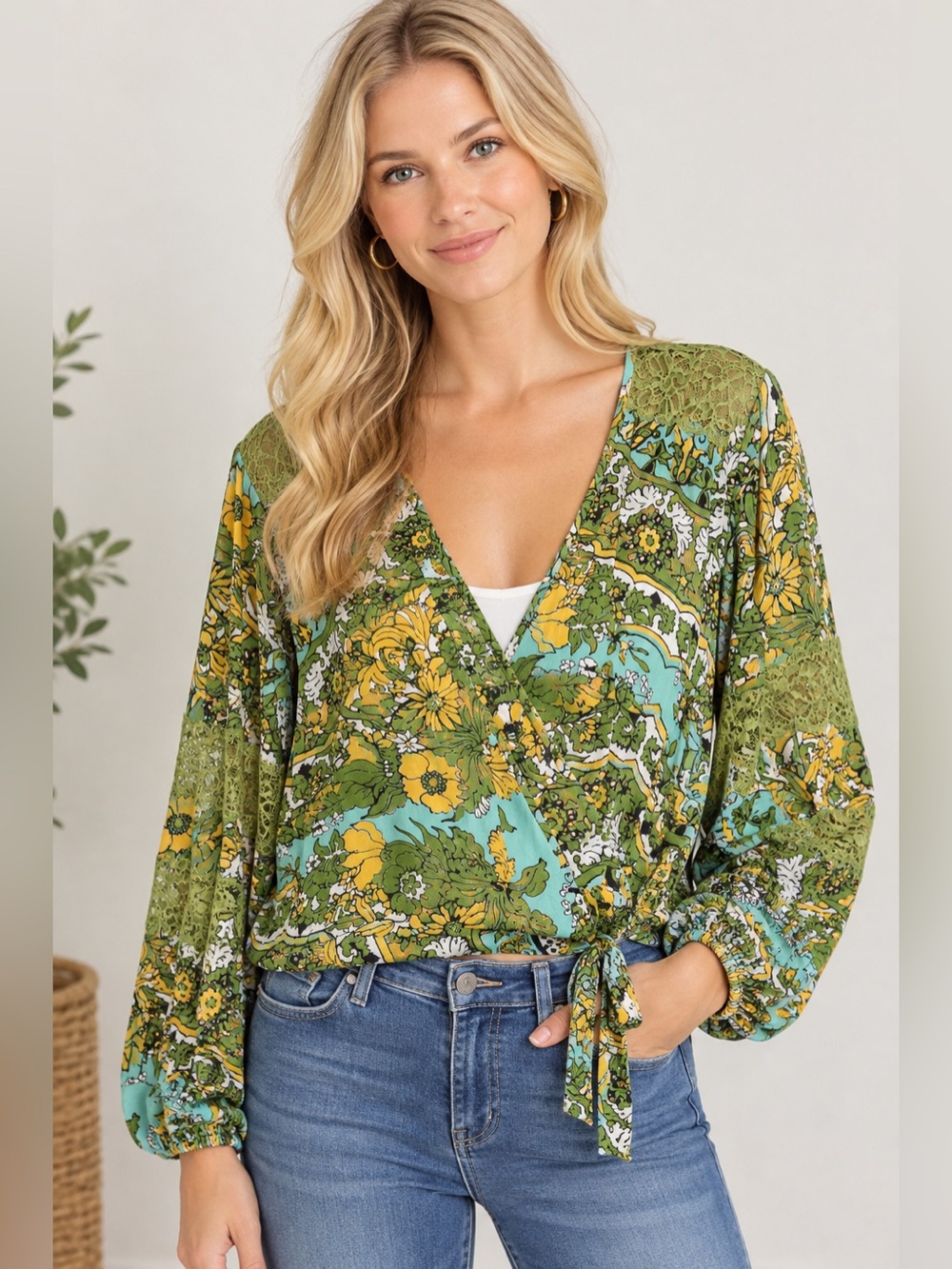 Tiny Floral Tie-Front V-Neck Blouse in Green & Yellow Size XL
